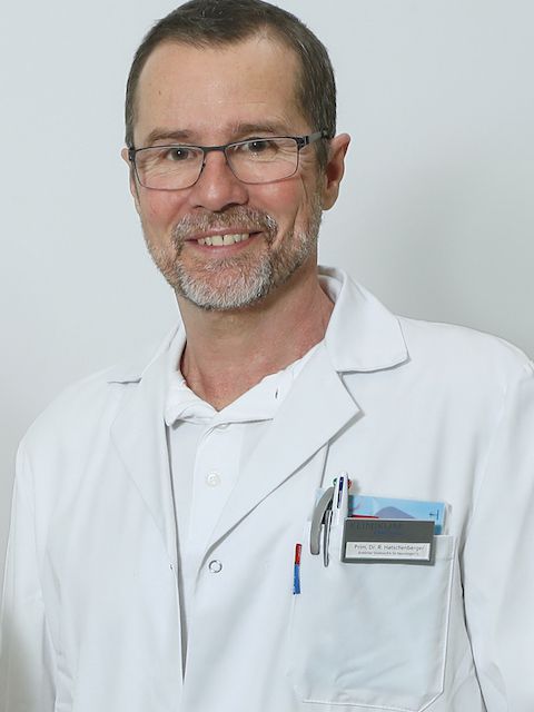 Prim. Dr. Robert Hatschenberger
